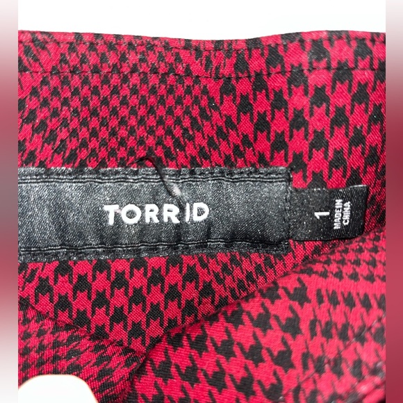 Torrid red and black dress pants Size:1 - Picture 1 of 3